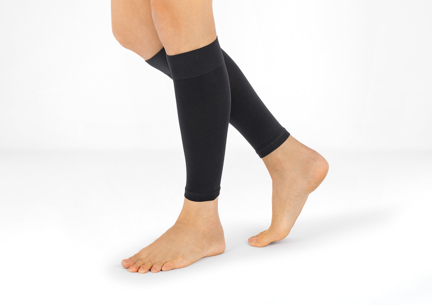 Compression Calf Sleeves Standard 15-20 mmHg - Black - Image 2