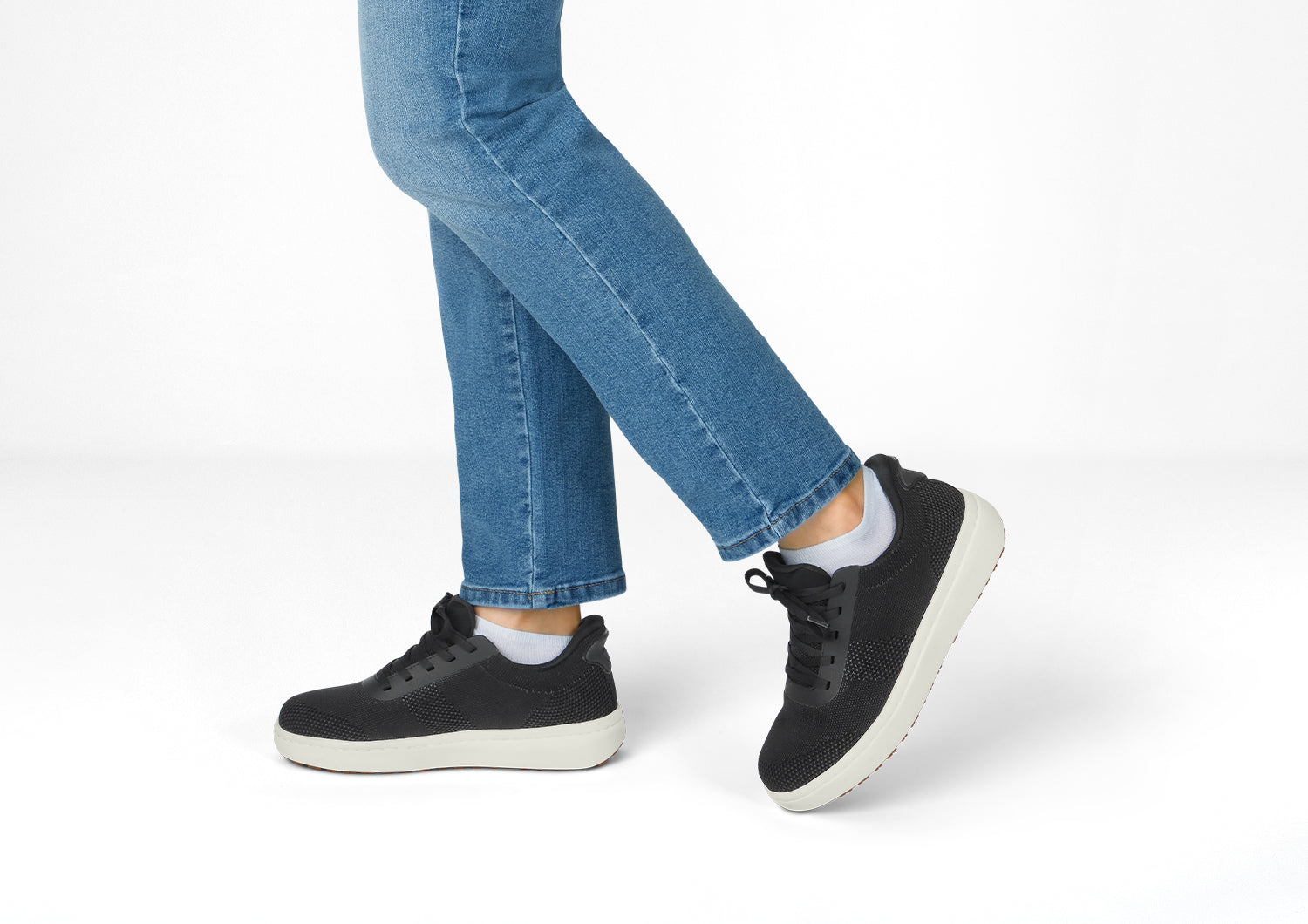 Wander Hands-Free Knit - Black - Image 13